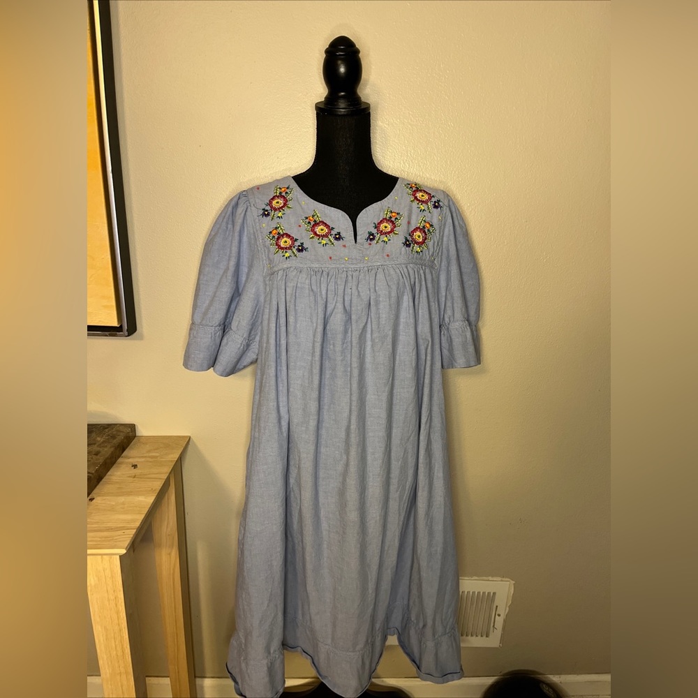 BECHAMEL Women's House Dress Embroidered Floral Chambray Sz S